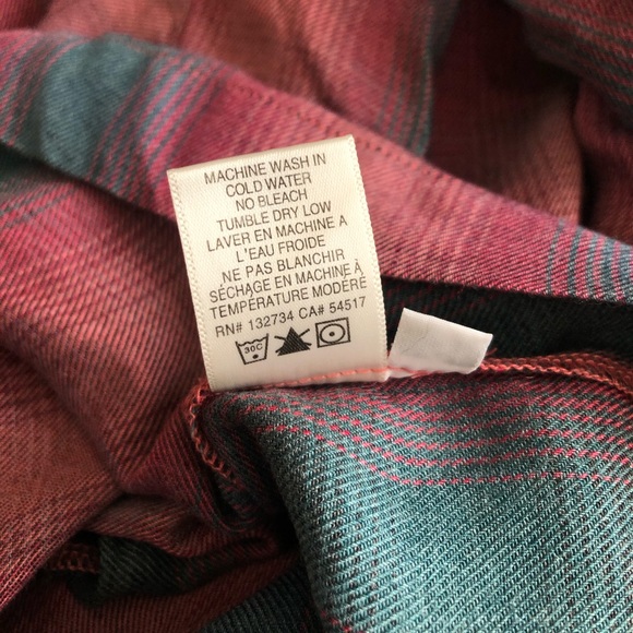 Cloth & Stone long sleeved top with cinched back in striped red and green - Picture 6 of 11